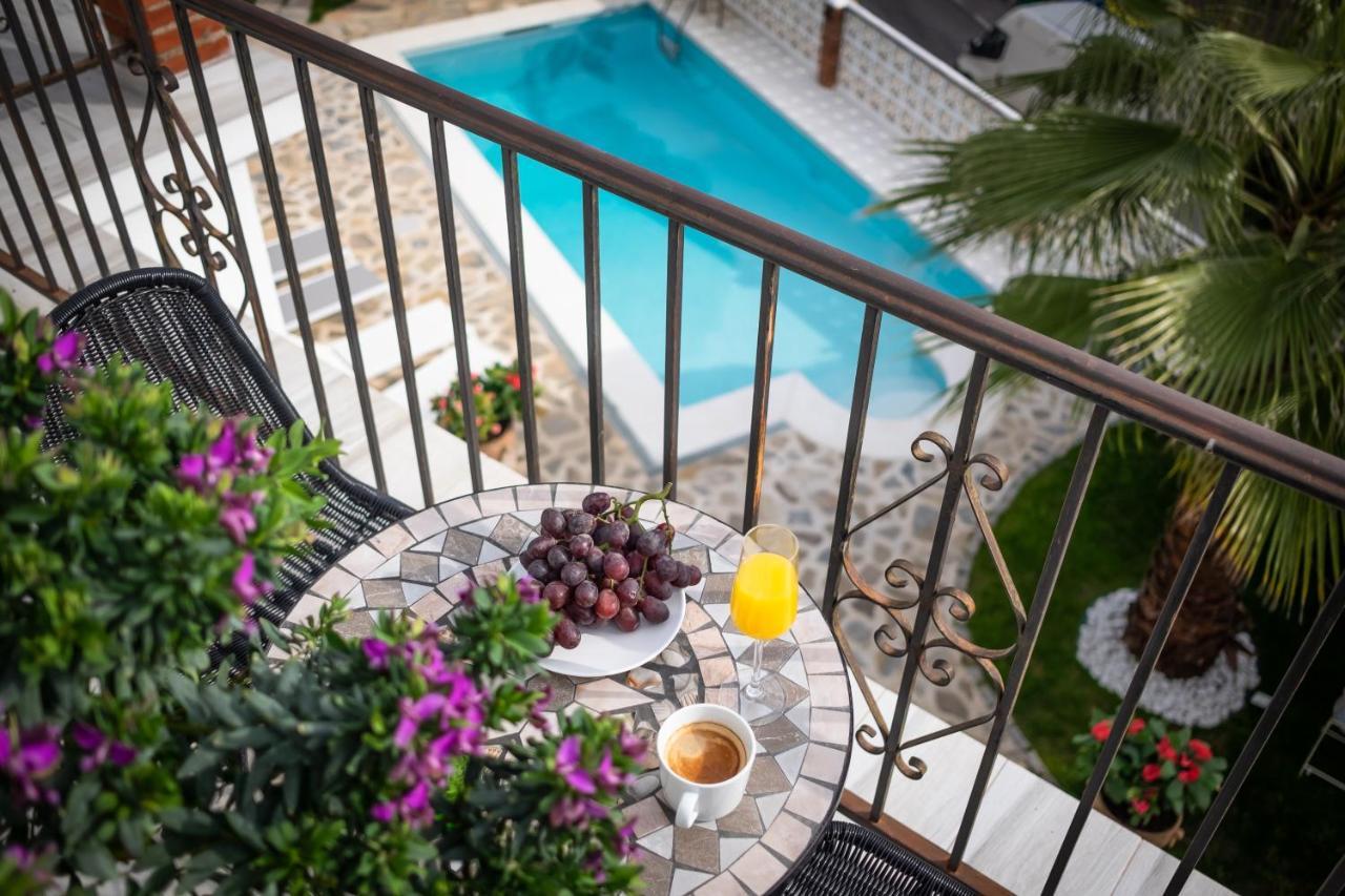 Boutique X Pueblo, Benalmadena Hotel ภายนอก รูปภาพ